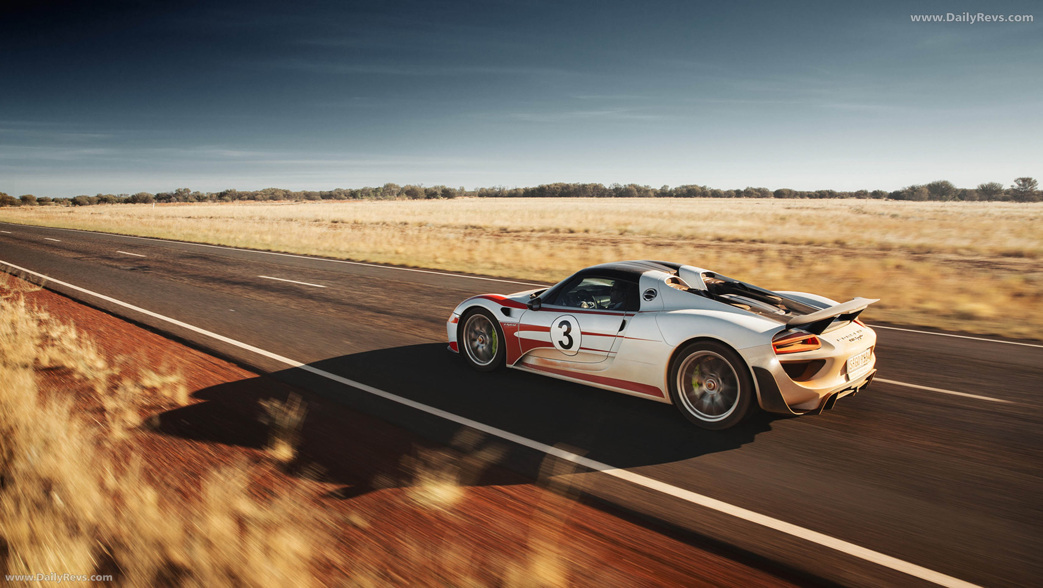2015 Porsche 918 Spyder Rear View