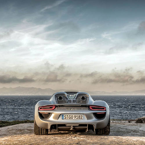 2015 Porsche 918 Spyder Rear View