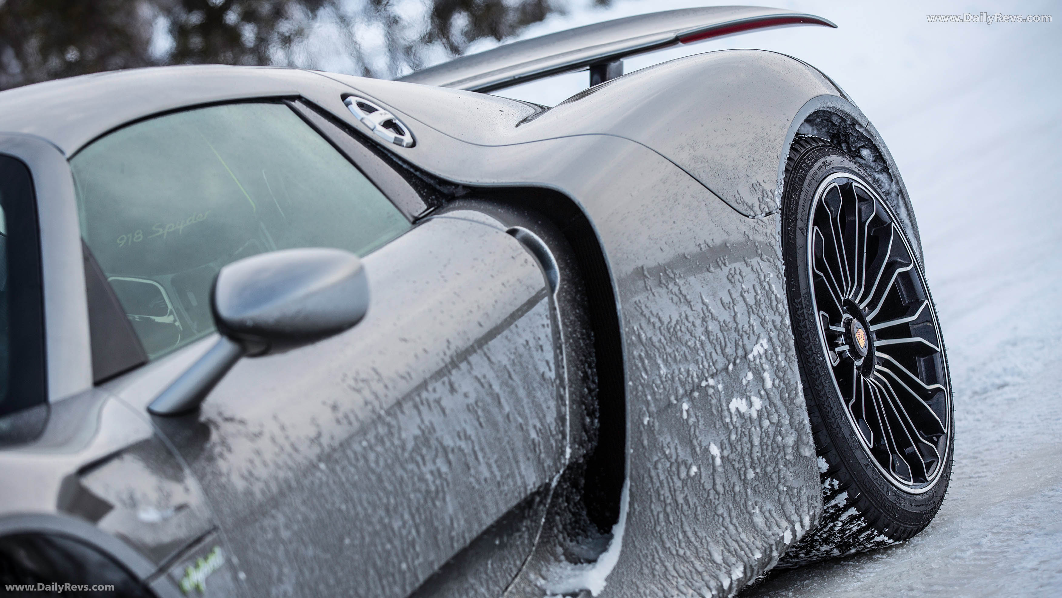 2015 Porsche 918 Spyder Exterior