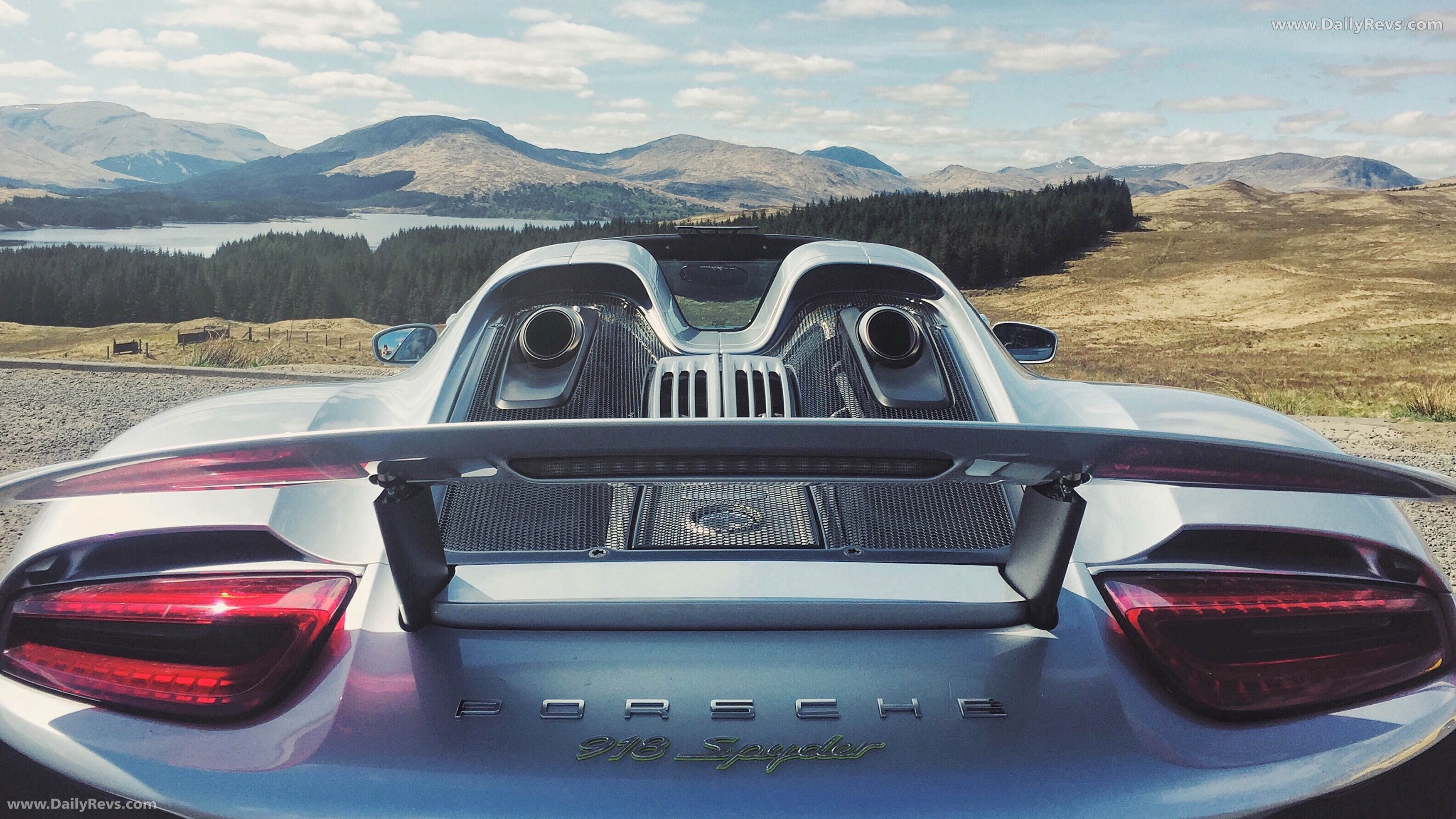 2015 Porsche 918 Spyder Exterior