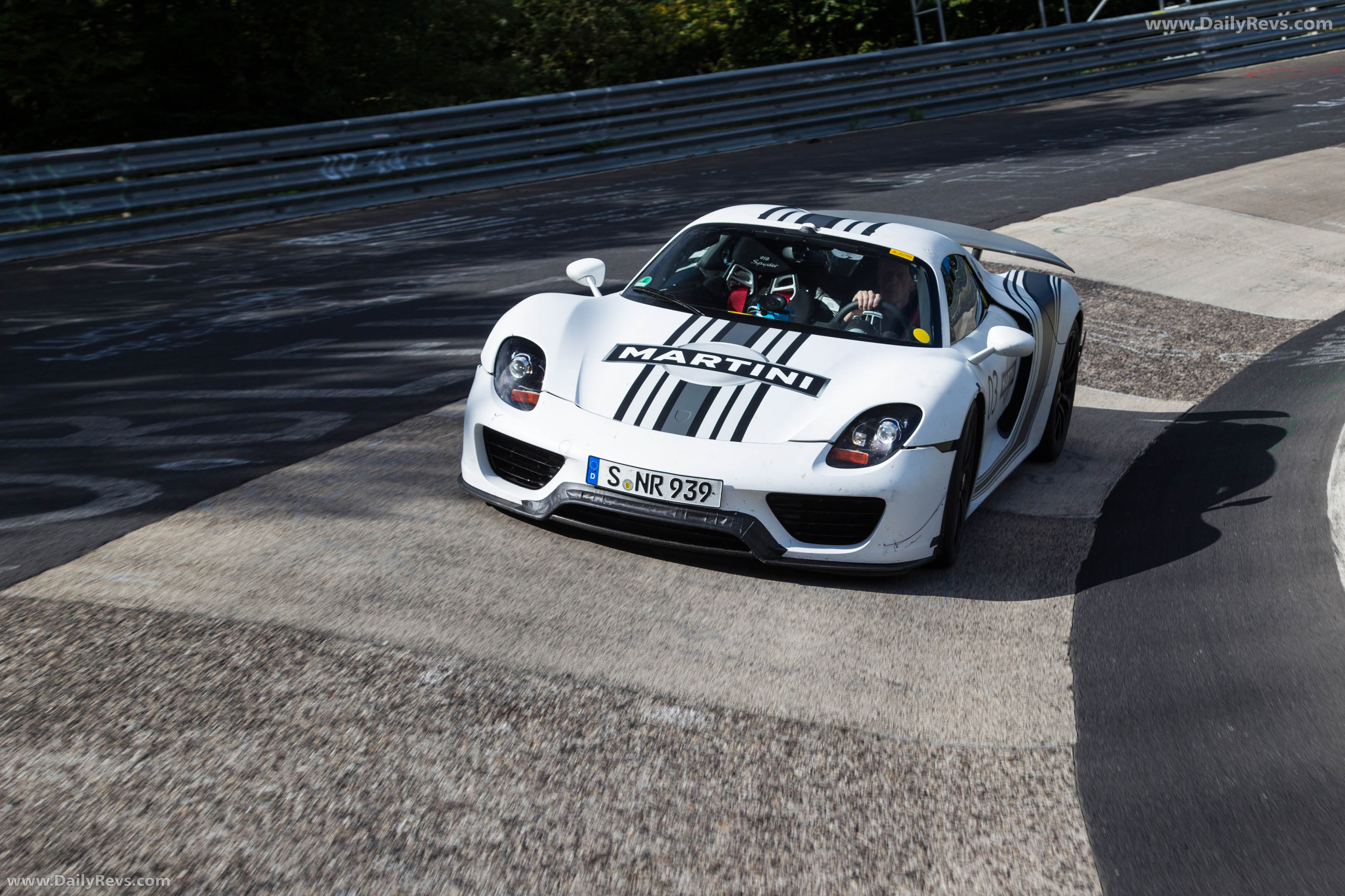 2012 Porsche 918 Spyder Prototype Front View