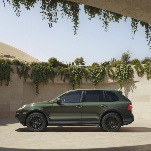 2009 Porsche Cayenne GTS Sonderwunsch Side View