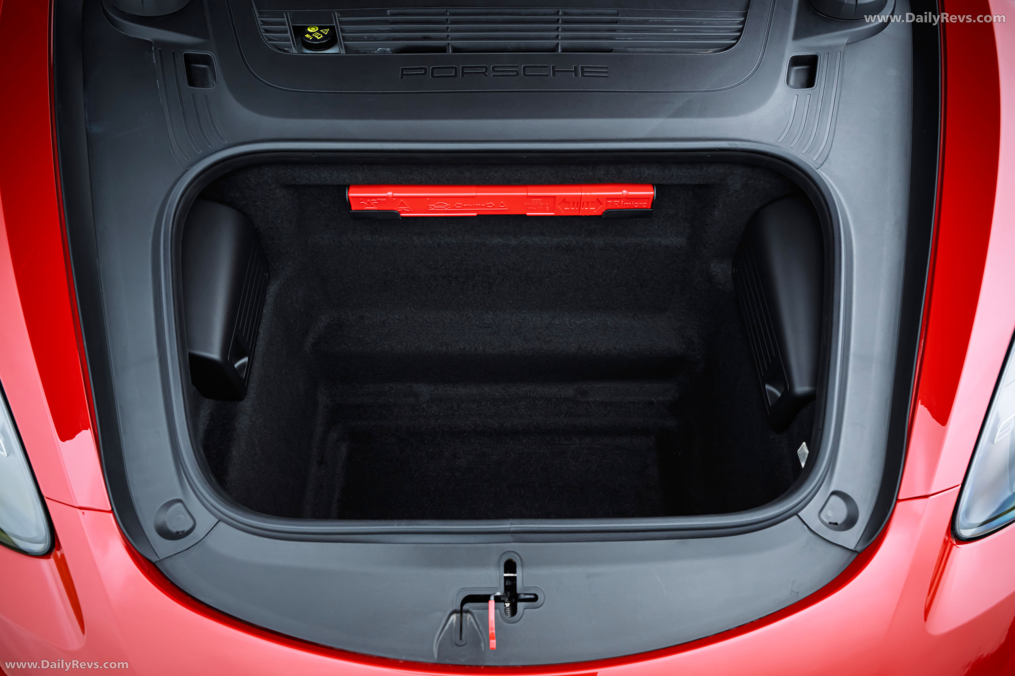 2026 Porsche 718 Cayman GTS 4.0 982 UK Version Interior