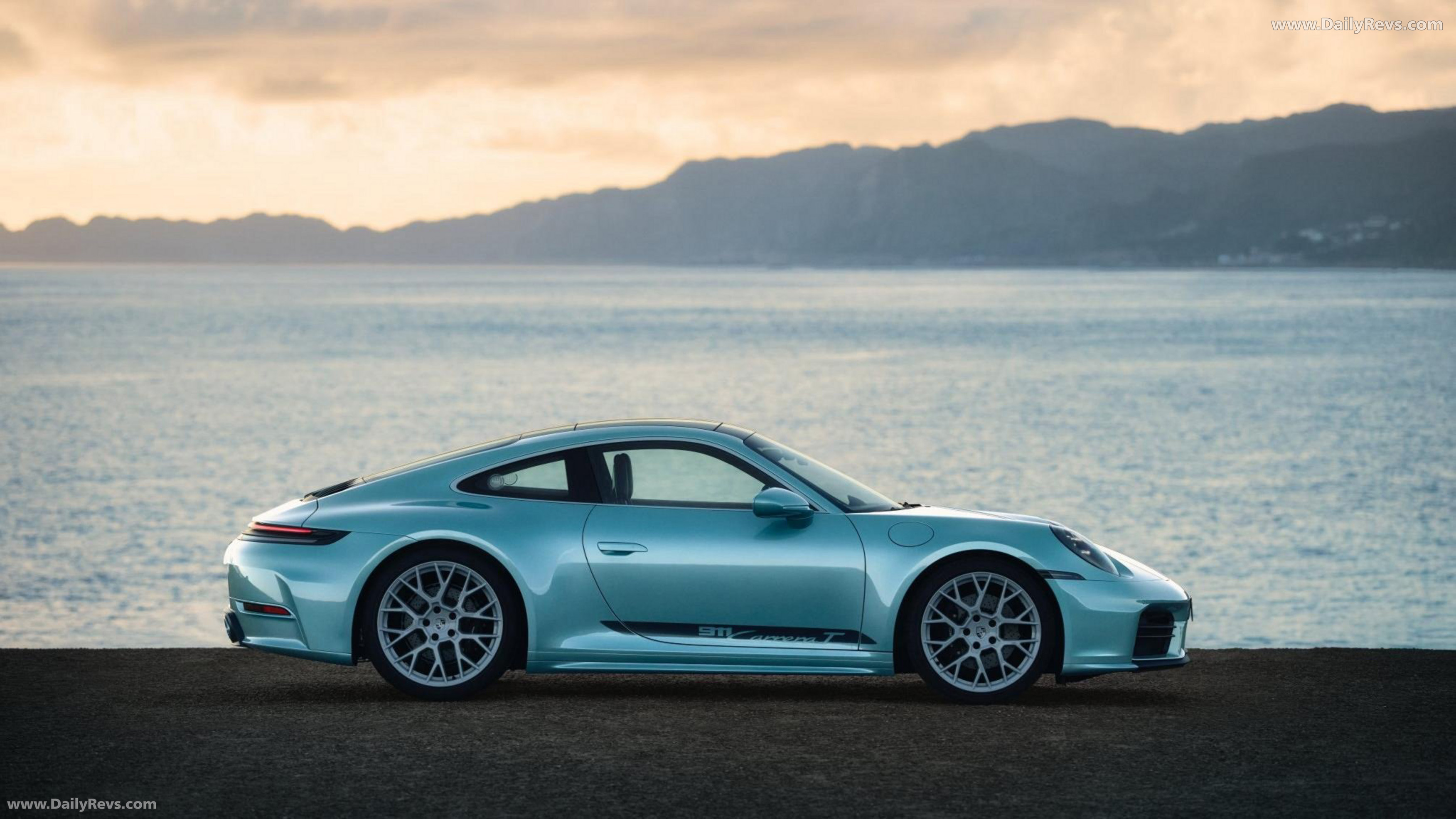2025 Porsche 911 Carrera T Formosa 992 ll Side View