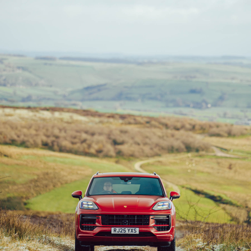 2025 Porsche Cayenne GTS 9Y0.2 UK Version Front View