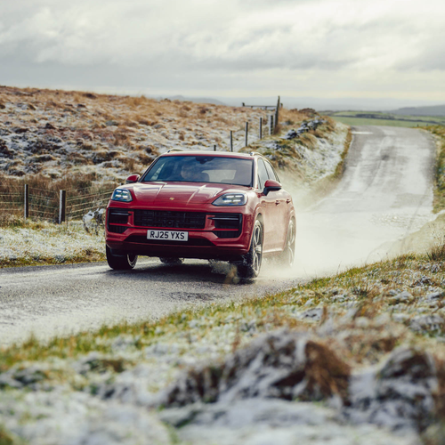 2025 Porsche Cayenne GTS 9Y0.2 UK Version Front View