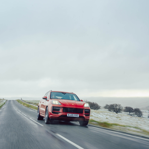 2025 Porsche Cayenne GTS 9Y0.2 UK Version Front View