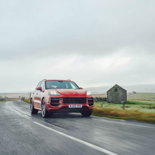 2025 Porsche Cayenne GTS 9Y0.2 UK Version Front View