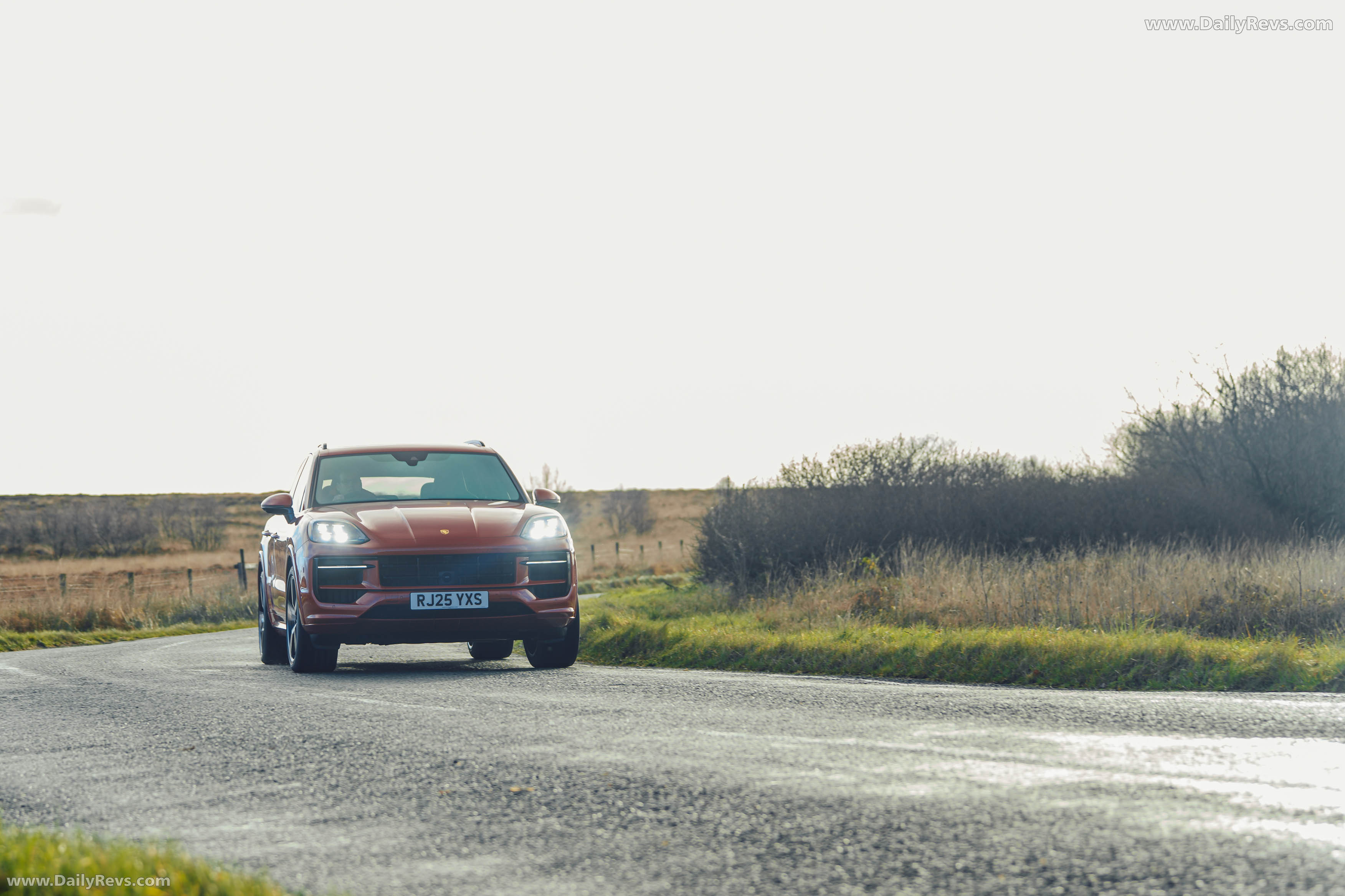 2025 Porsche Cayenne GTS 9Y0.2 UK Version Front View