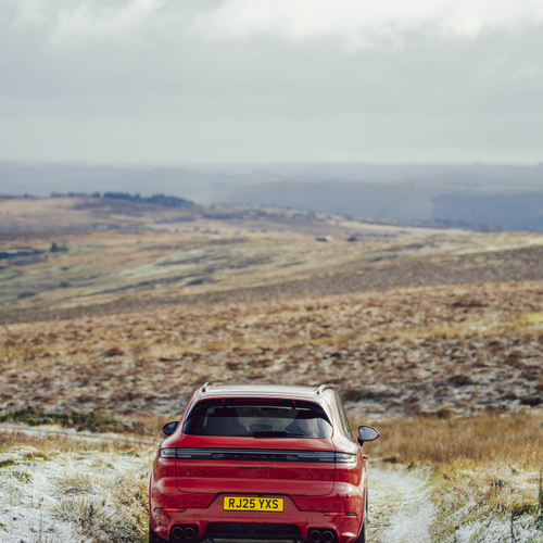 2025 Porsche Cayenne GTS 9Y0.2 UK Version Rear View