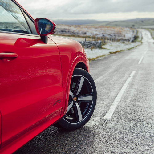 2025 Porsche Cayenne GTS 9Y0.2 UK Version Exterior