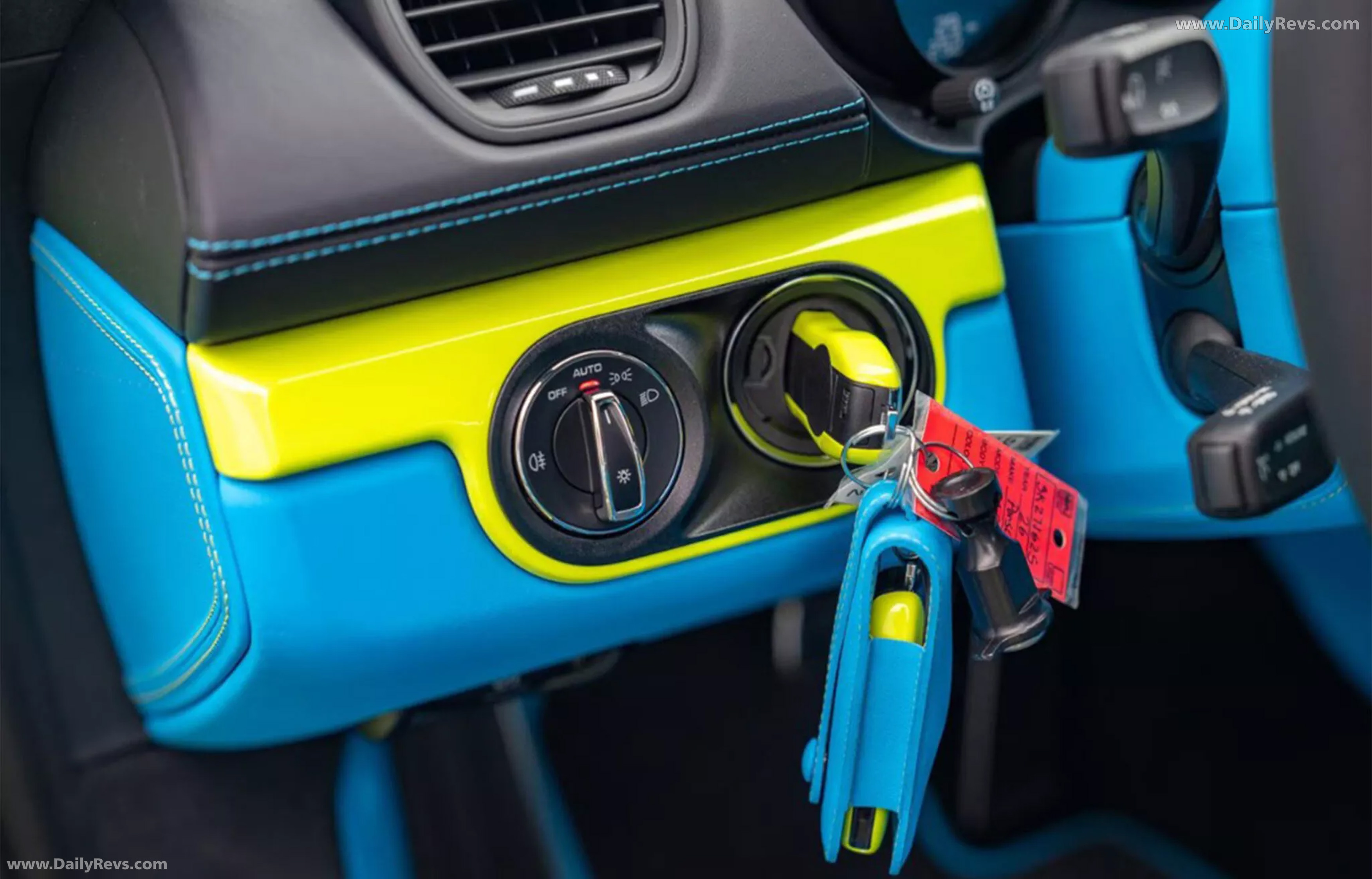 2025 Porsche 718 Cayman GT4 RS Sonderwunsch Interior