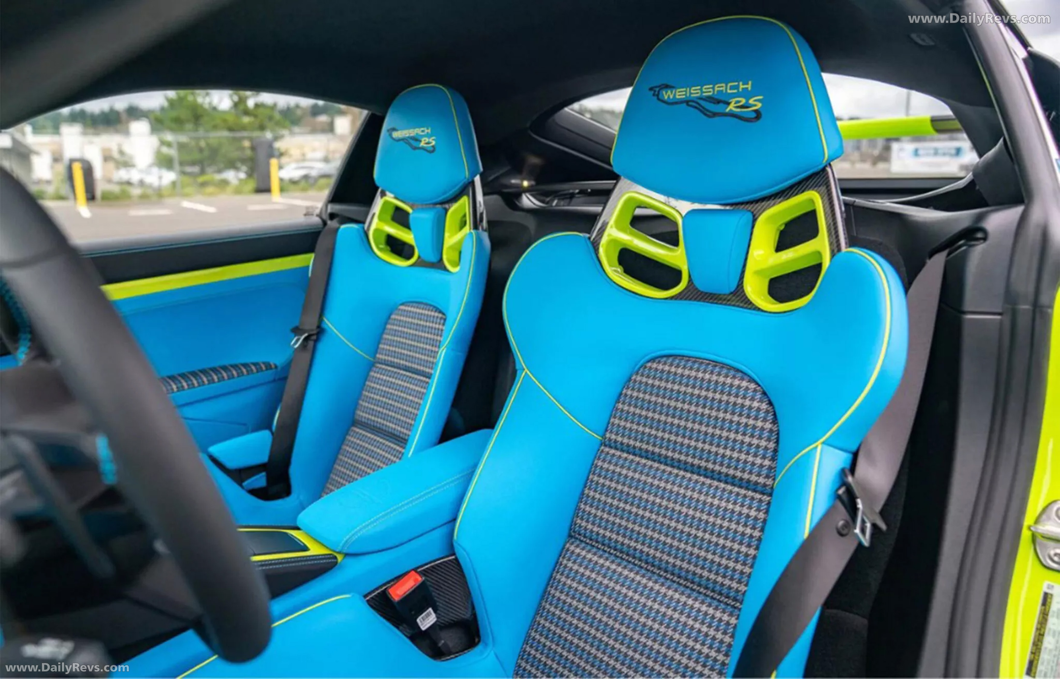 2025 Porsche 718 Cayman GT4 RS Sonderwunsch Interior