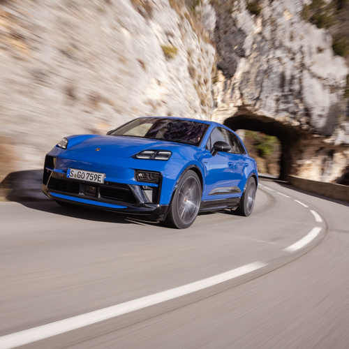 2026 Porsche Macan GTS H2 Gentian Blue Front View