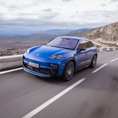 2026 Porsche Macan GTS H2 Gentian Blue Front View