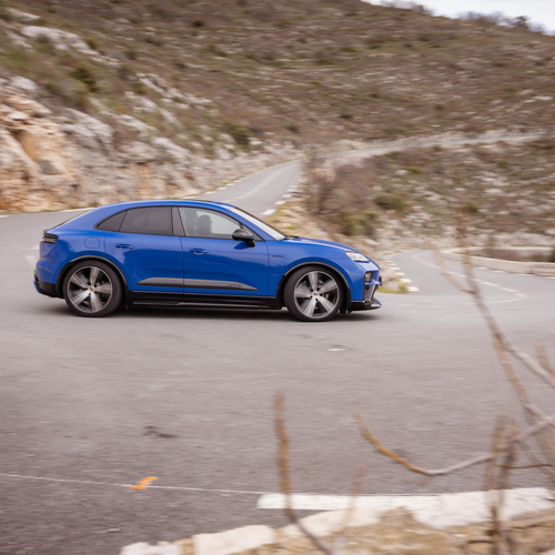 2026 Porsche Macan GTS H2 Gentian Blue Side View