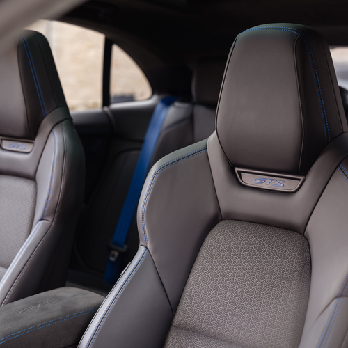 2026 Porsche Macan GTS H2 Gentian Blue Interior