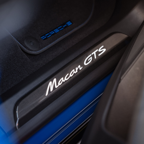 2026 Porsche Macan GTS H2 Gentian Blue Interior