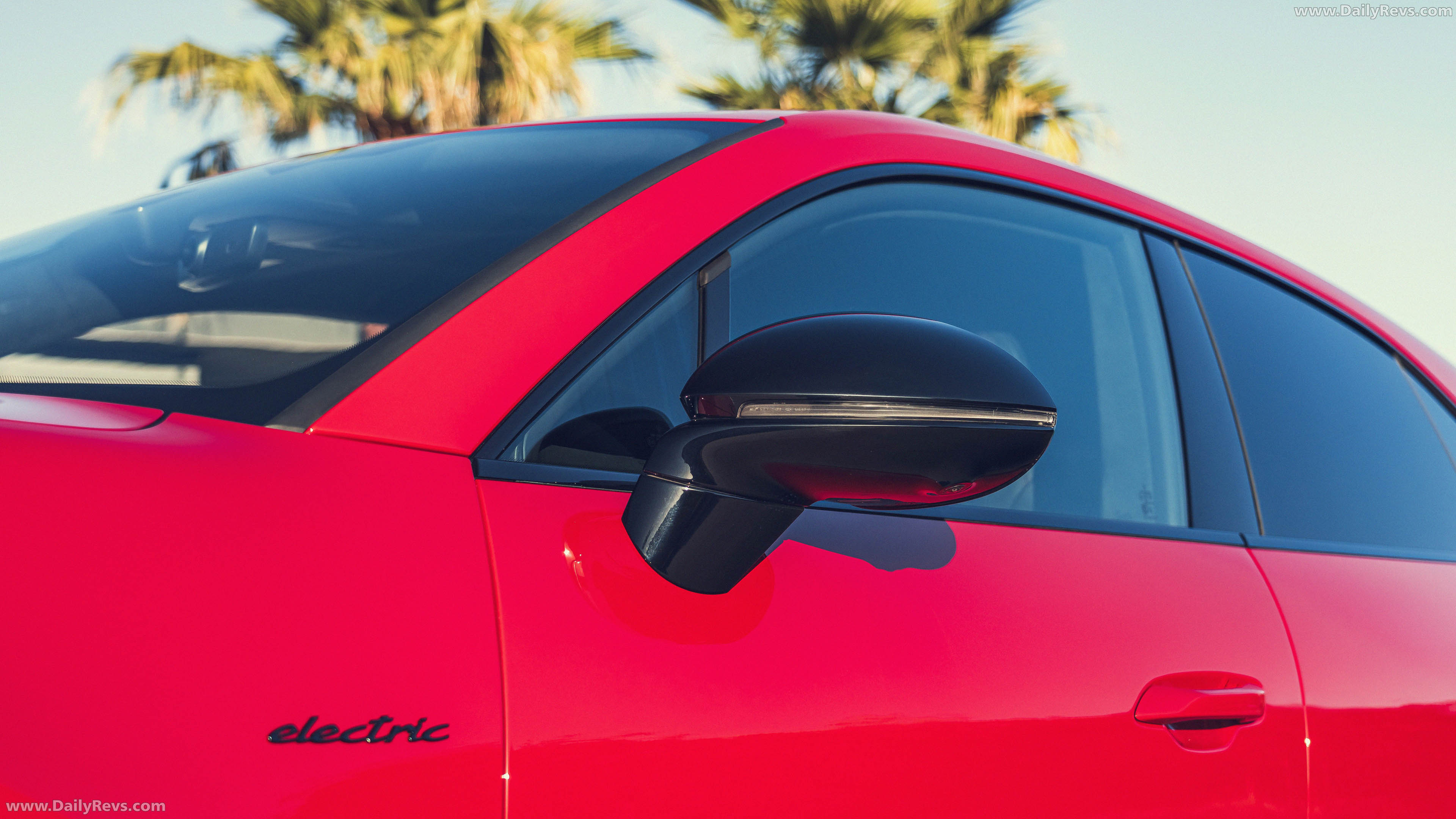 2026 Porsche Macan GTS H2 Carmine Red Exterior