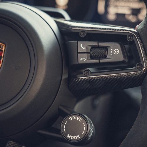 2026 Porsche Macan GTS H2 Carmine Red Interior