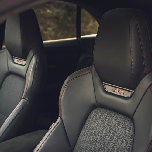 2026 Porsche Macan GTS H2 Carmine Red Interior