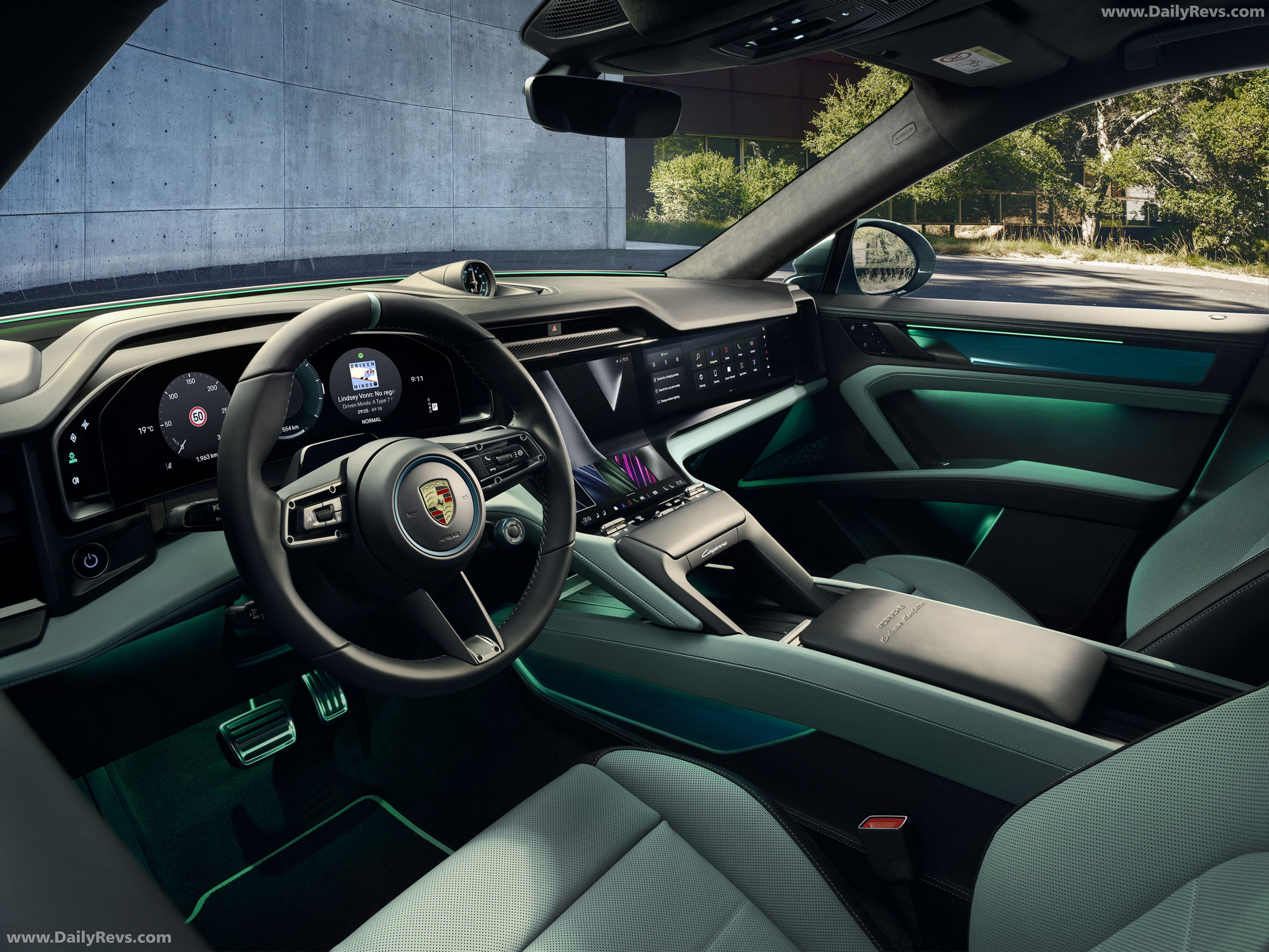 2027 Porsche Cayenne S Electric Interior