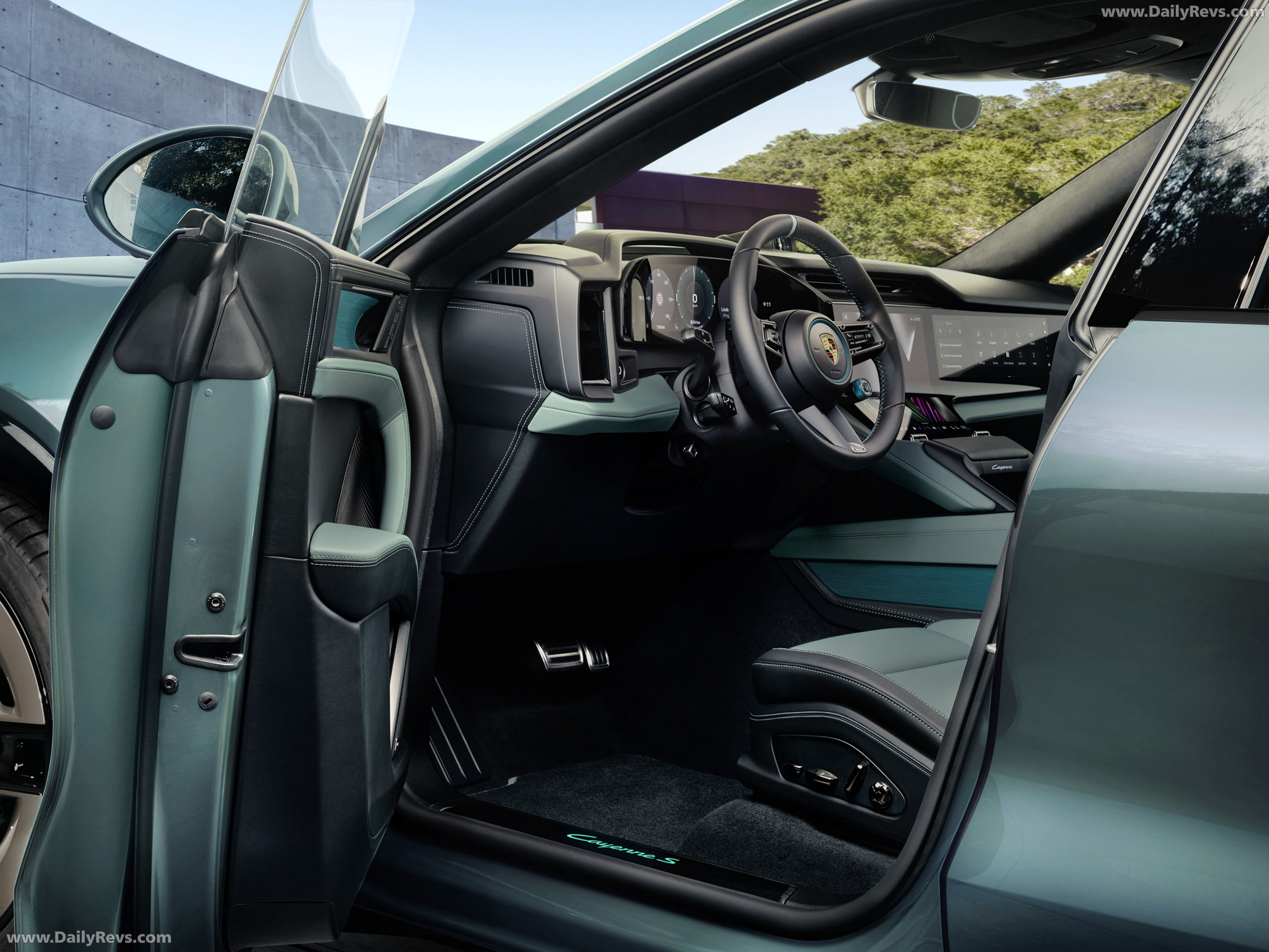 2027 Porsche Cayenne S Electric Interior