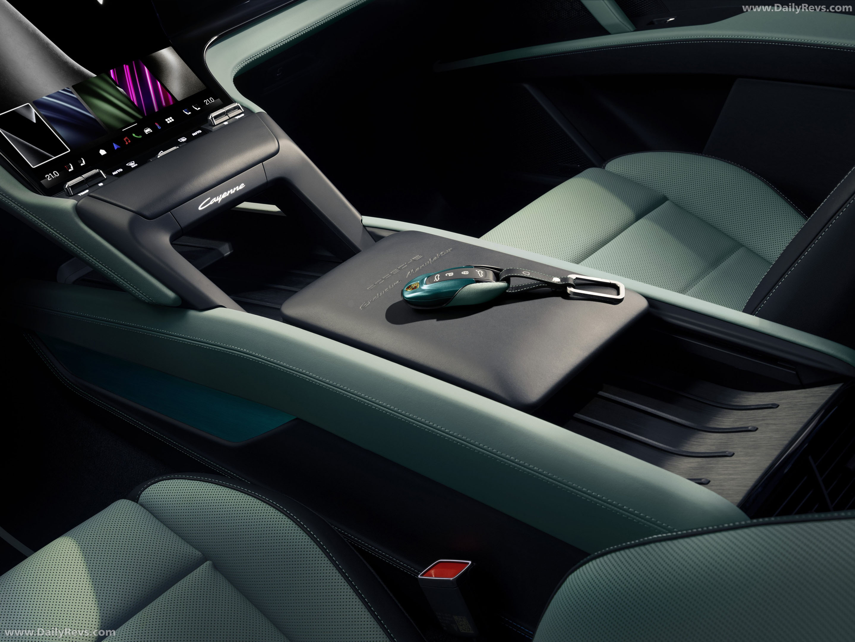 2027 Porsche Cayenne S Electric Interior