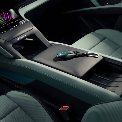 2027 Porsche Cayenne S Electric Interior