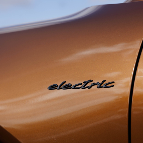2027 Porsche Cayenne Electric E4 Madeira Gold Exterior