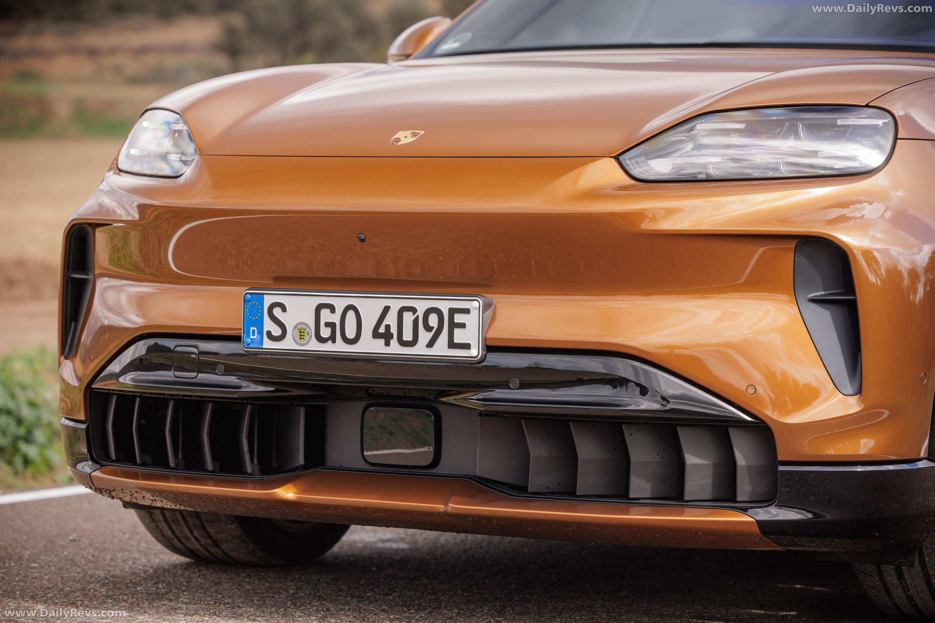 2027 Porsche Cayenne Electric E4 Madeira Gold Exterior