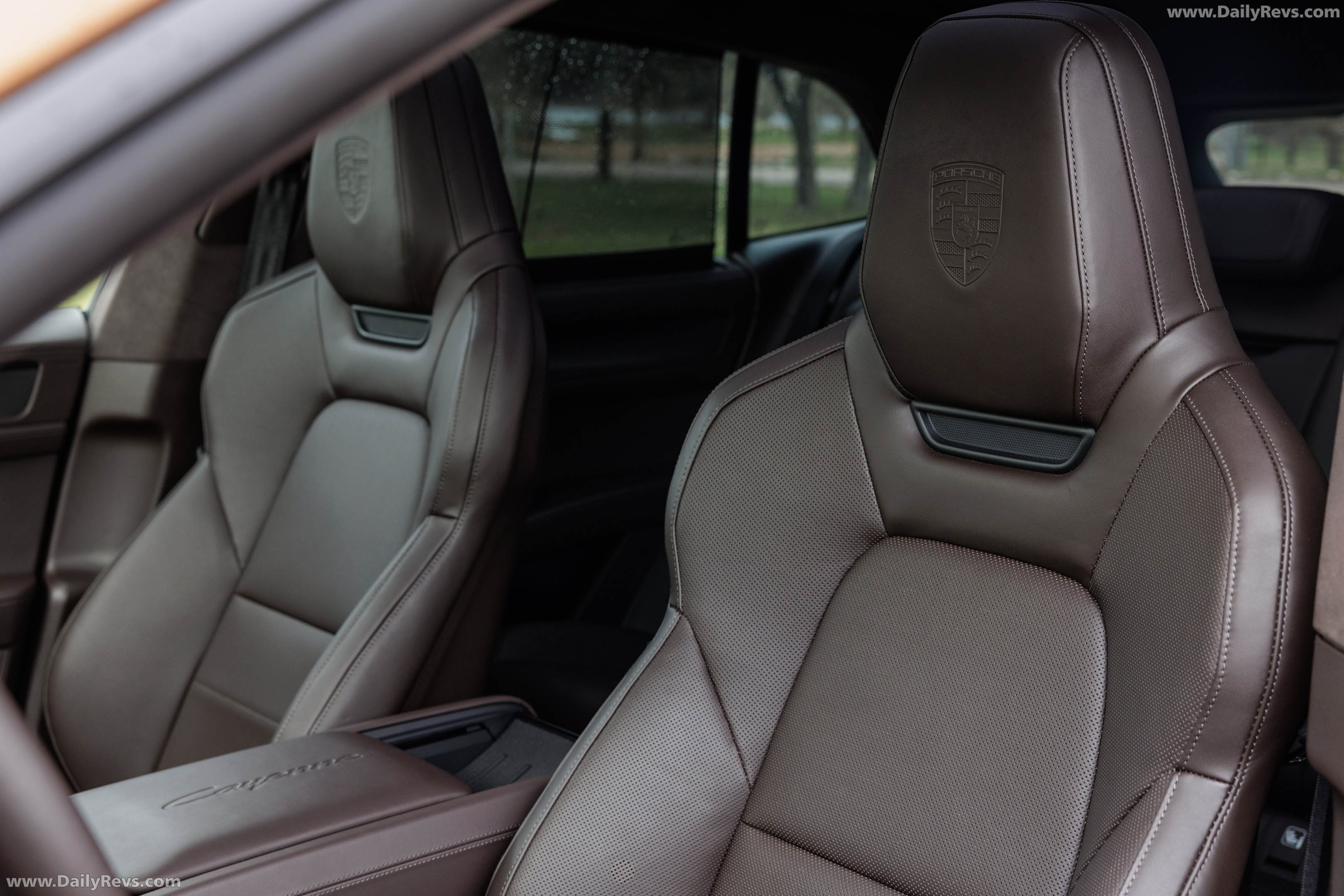 2027 Porsche Cayenne Electric E4 Madeira Gold Interior