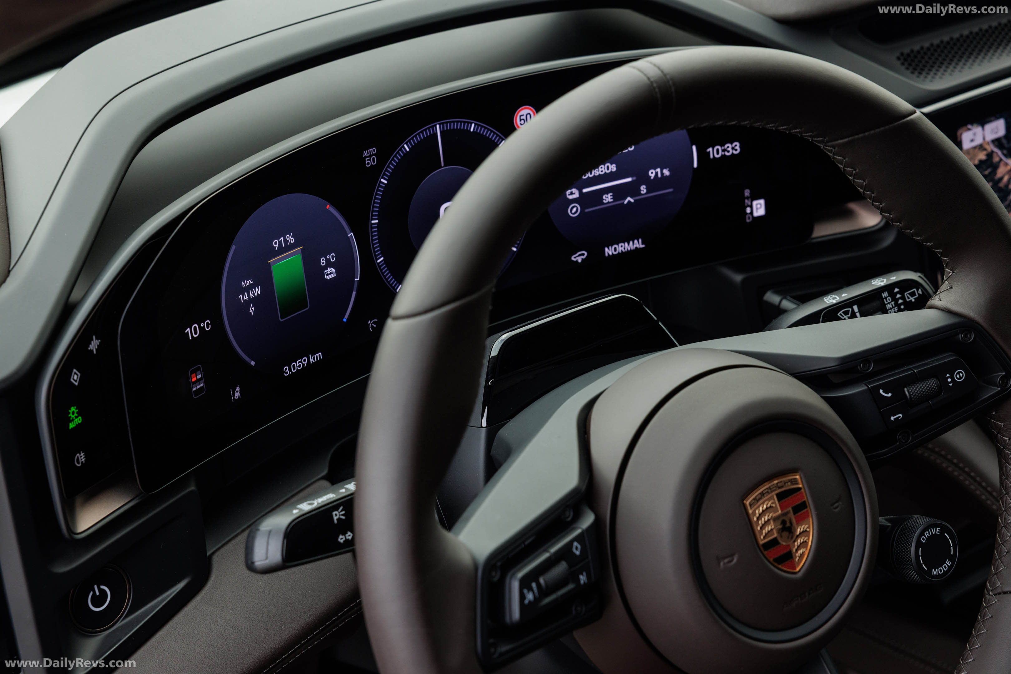 2027 Porsche Cayenne Electric E4 Madeira Gold Interior