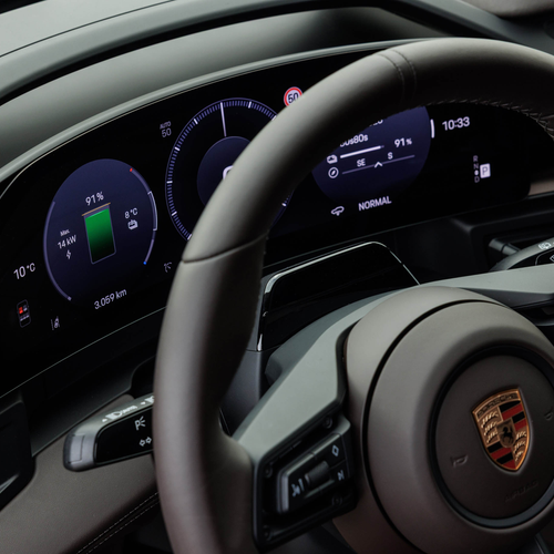 2027 Porsche Cayenne Electric E4 Madeira Gold Interior