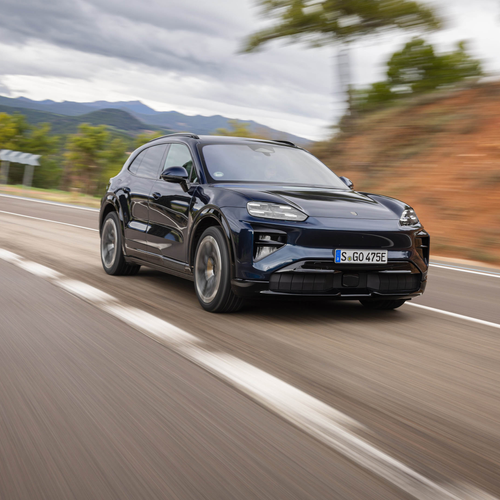 2027 Porsche Cayenne Turbo Electric E4 Algarve Blue Front View