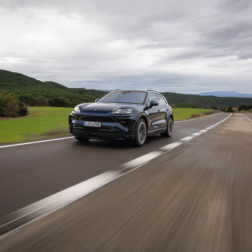 2027 Porsche Cayenne Turbo Electric E4 Algarve Blue Front View