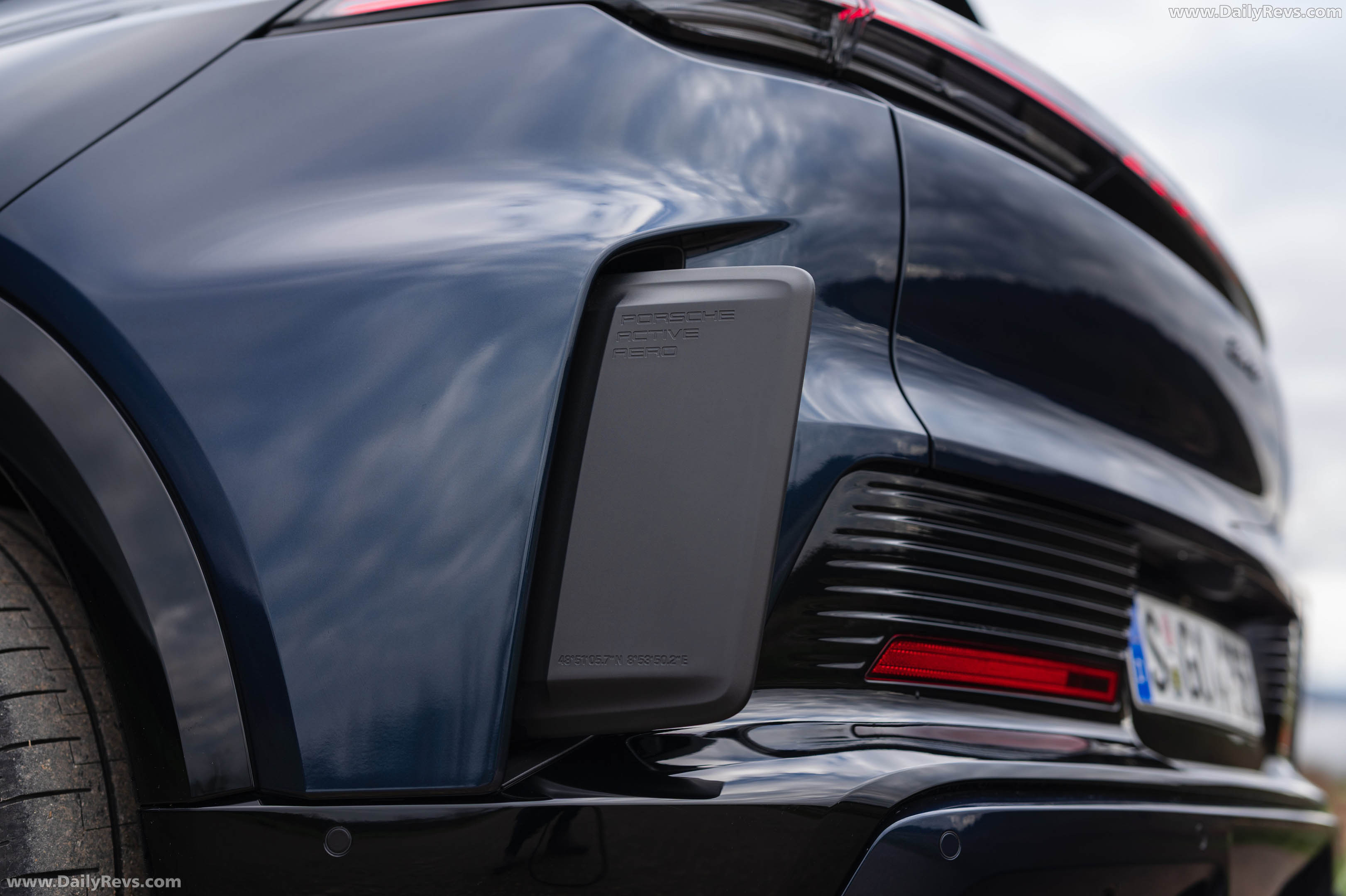 2027 Porsche Cayenne Turbo Electric E4 Algarve Blue Exterior