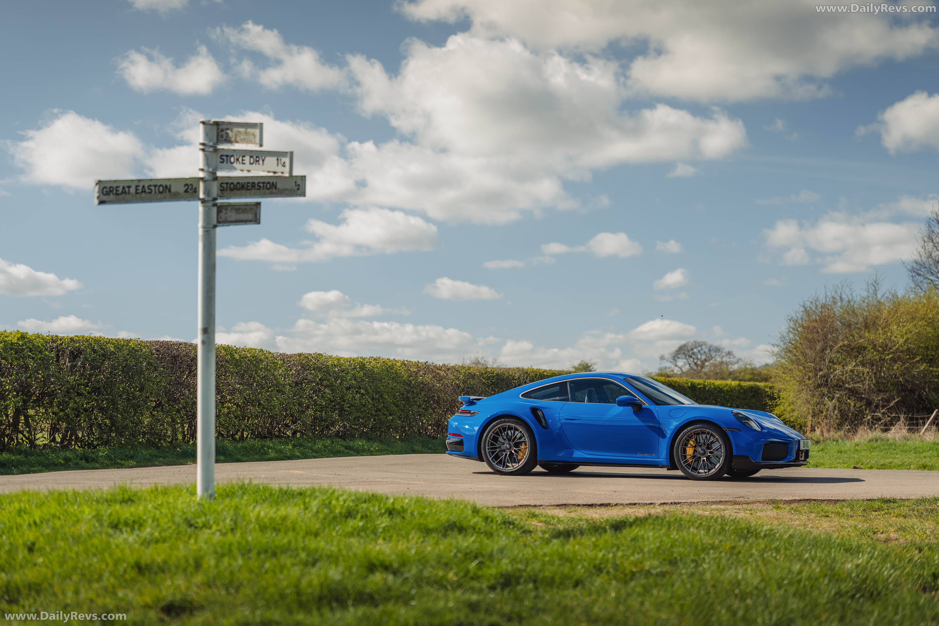 2026 Porsche 911 Turbo S 992 ll UK Version Side View