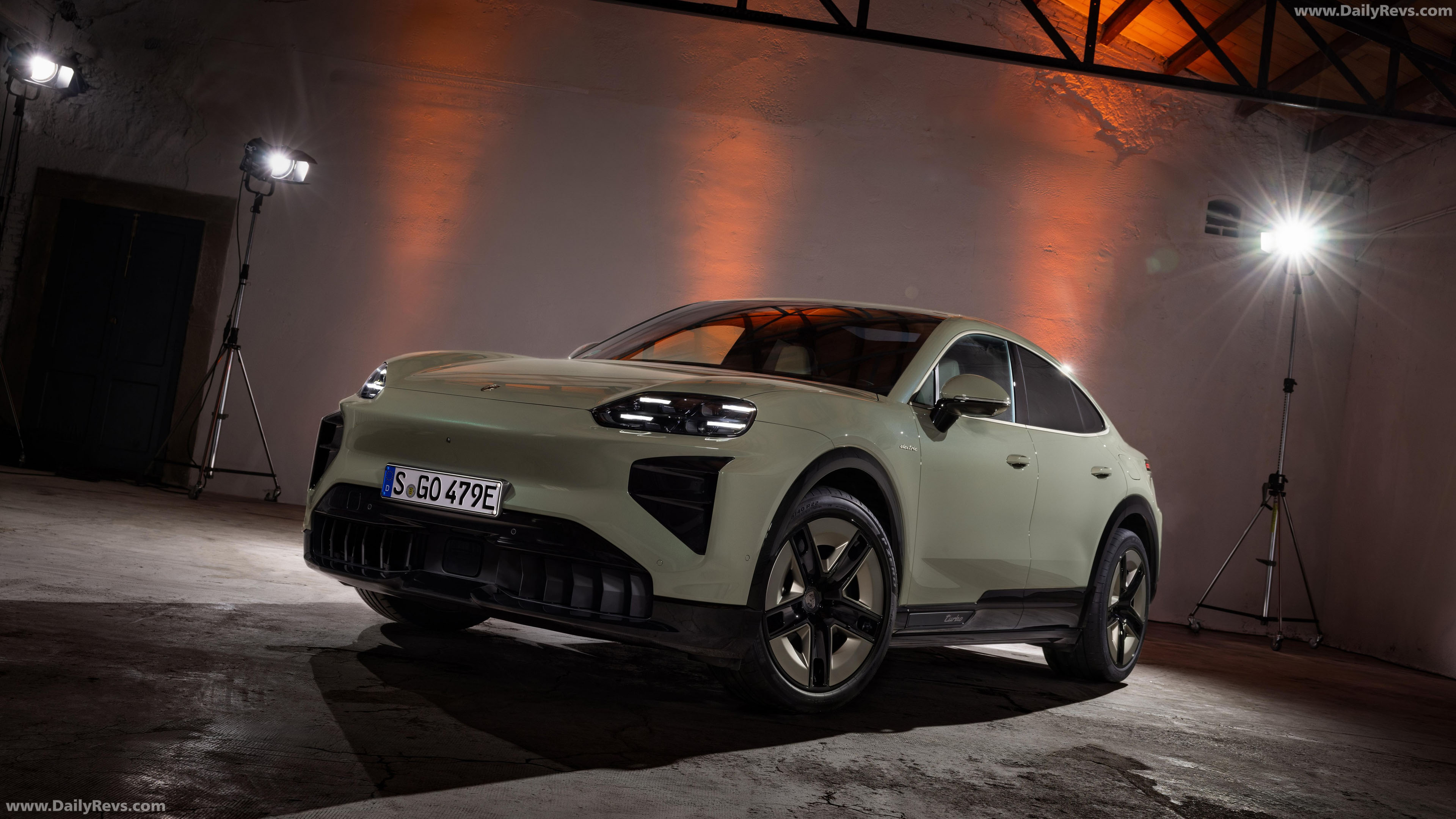 2027 Porsche Cayenne Turbo Coupe Electric Front View