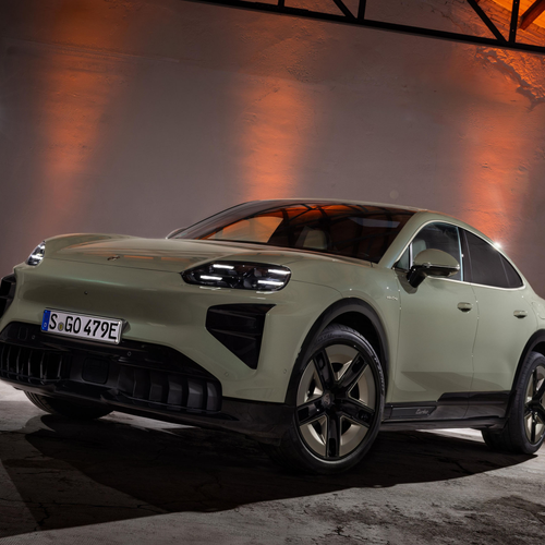 2027 Porsche Cayenne Turbo Coupe Electric Front View