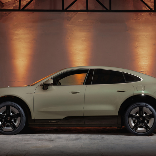 2027 Porsche Cayenne Turbo Coupe Electric Side View