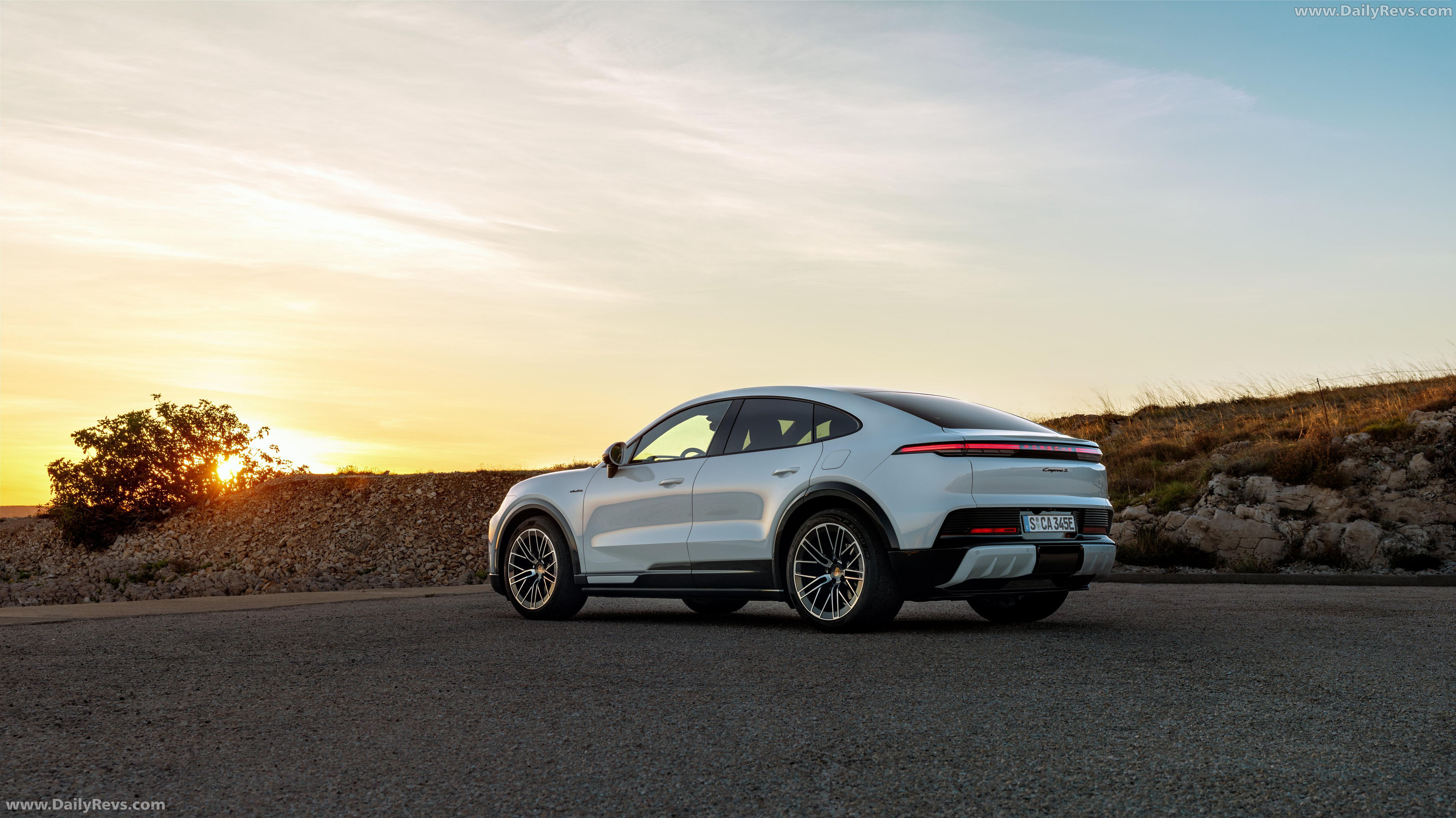 2027 Porsche Cayenne S Coupe Electric Rear View