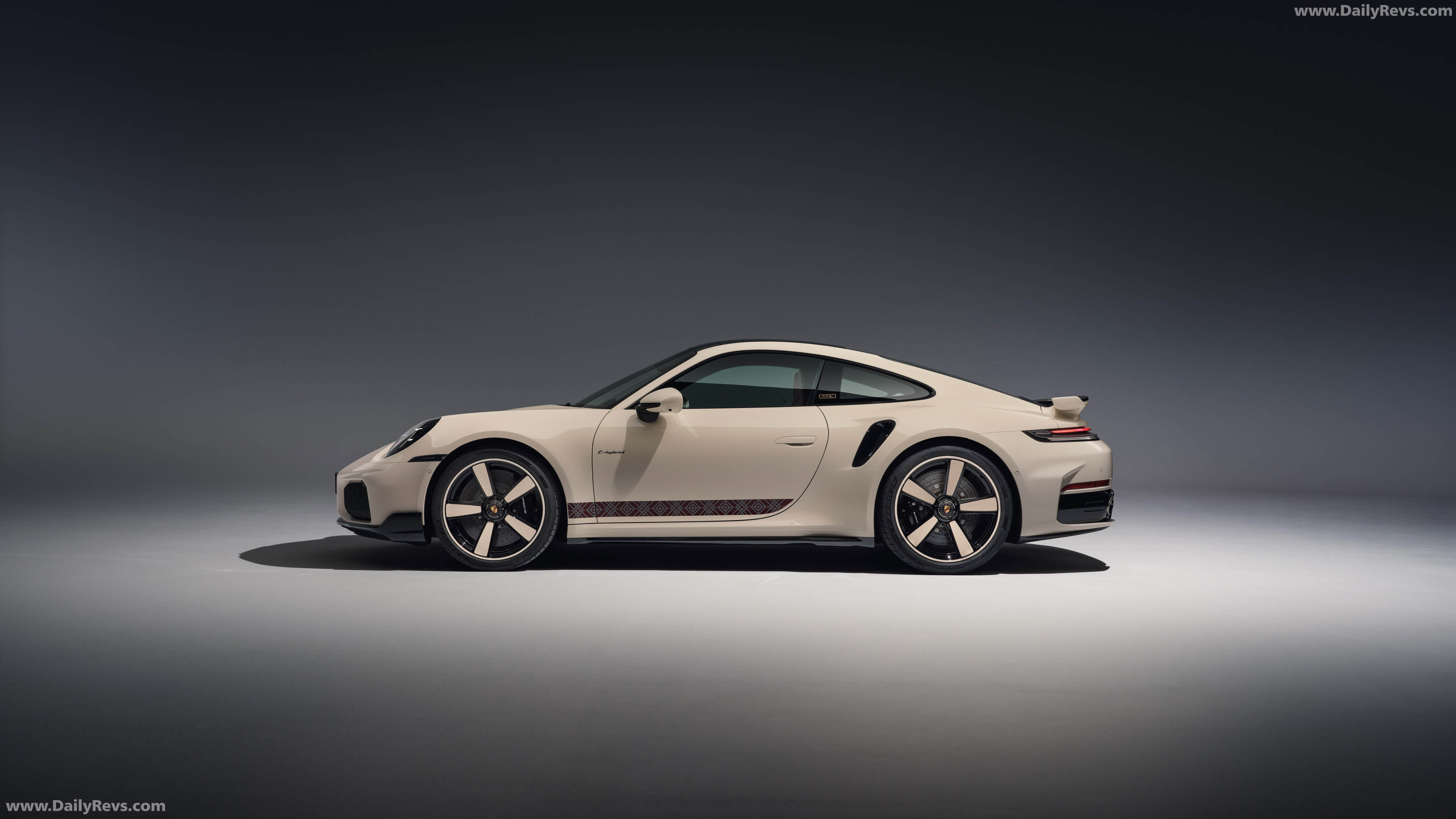 2026 Porsche 911 Turbo S Sadu Edition 992 ll Side View