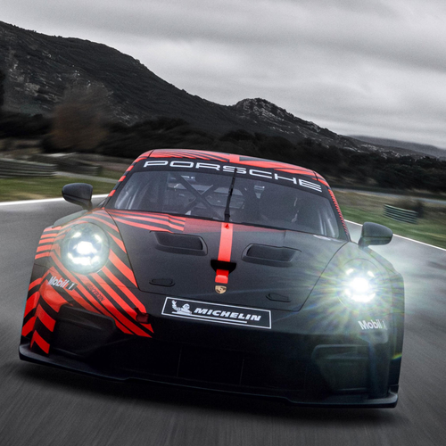 2027 Porsche 911 GT4 R 992 ll Front View