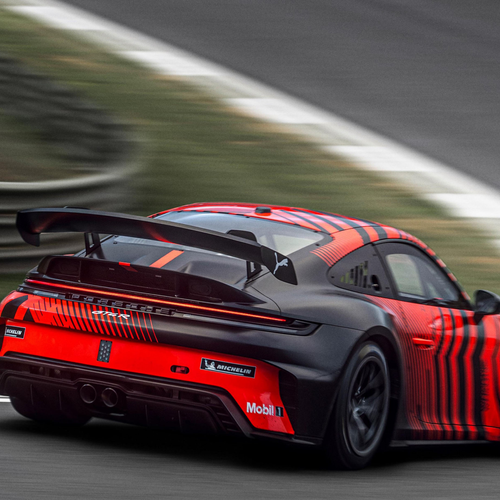 2027 Porsche 911 GT4 R 992 ll Rear View