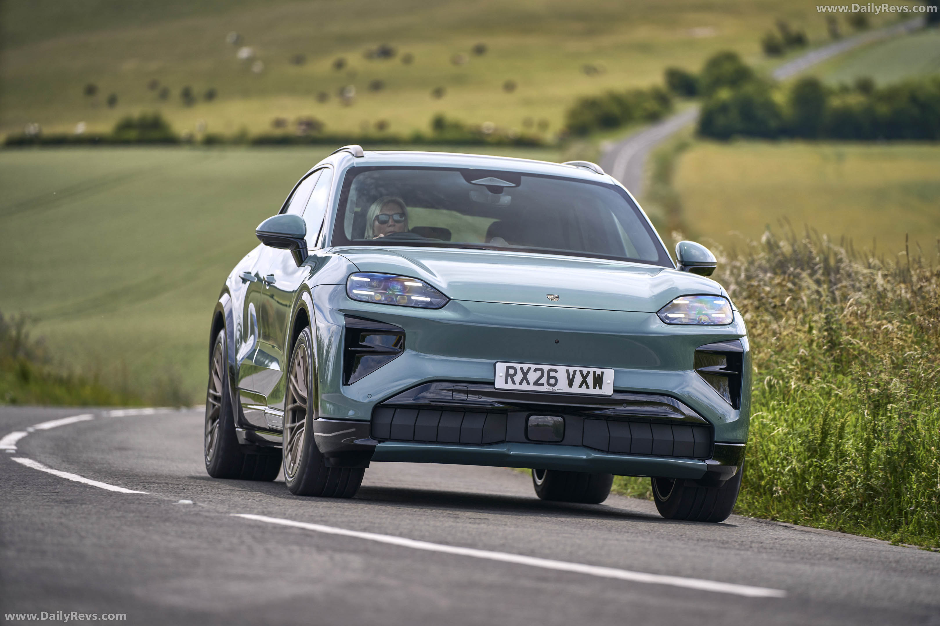 2027 Porsche Cayenne Turbo Electric E4 UK Version Front View