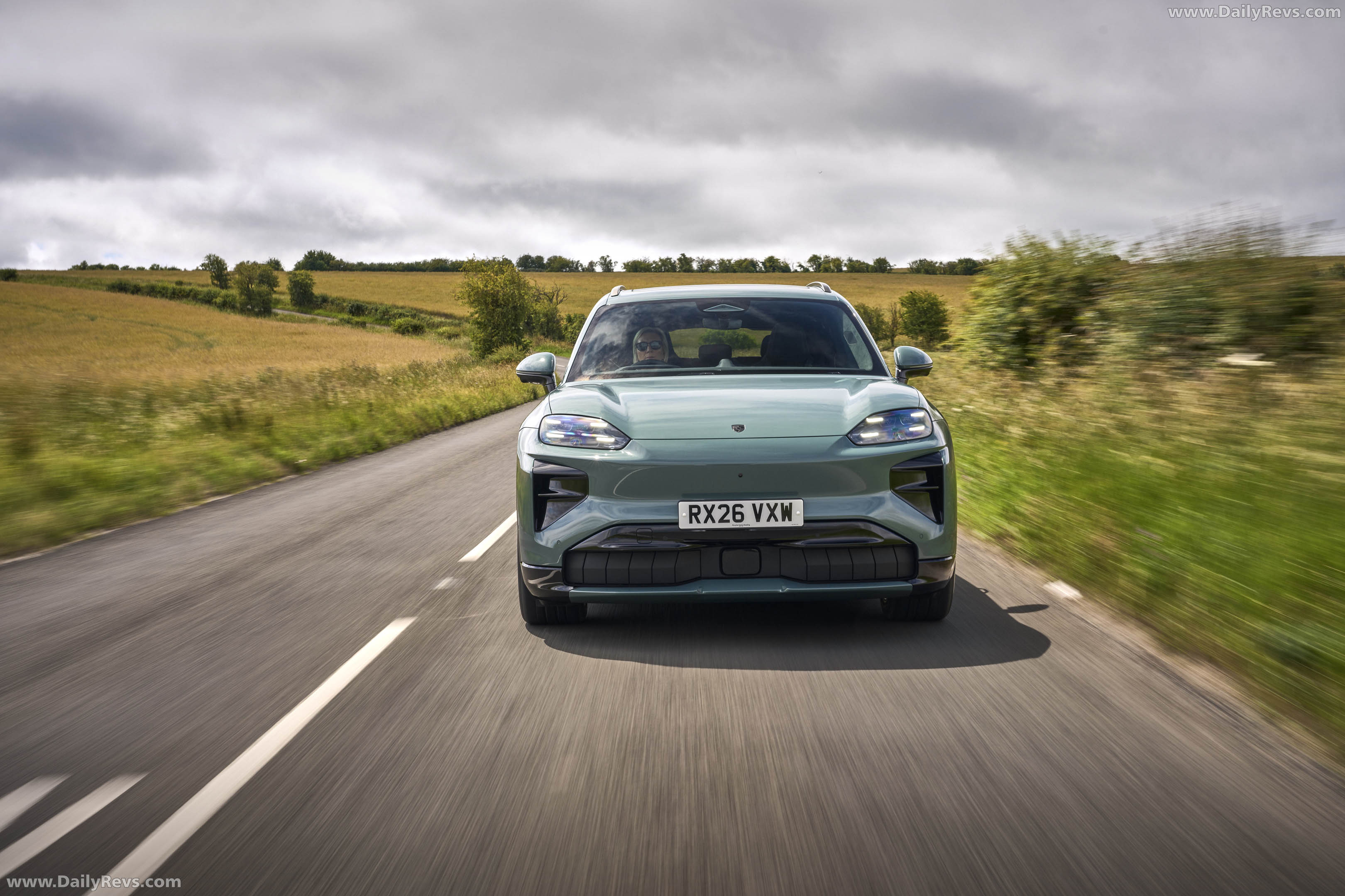 2027 Porsche Cayenne Turbo Electric E4 UK Version Front View