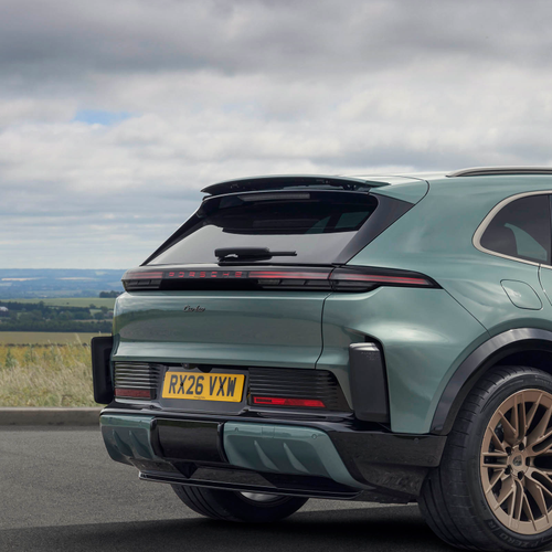 2027 Porsche Cayenne Turbo Electric E4 UK Version Exterior