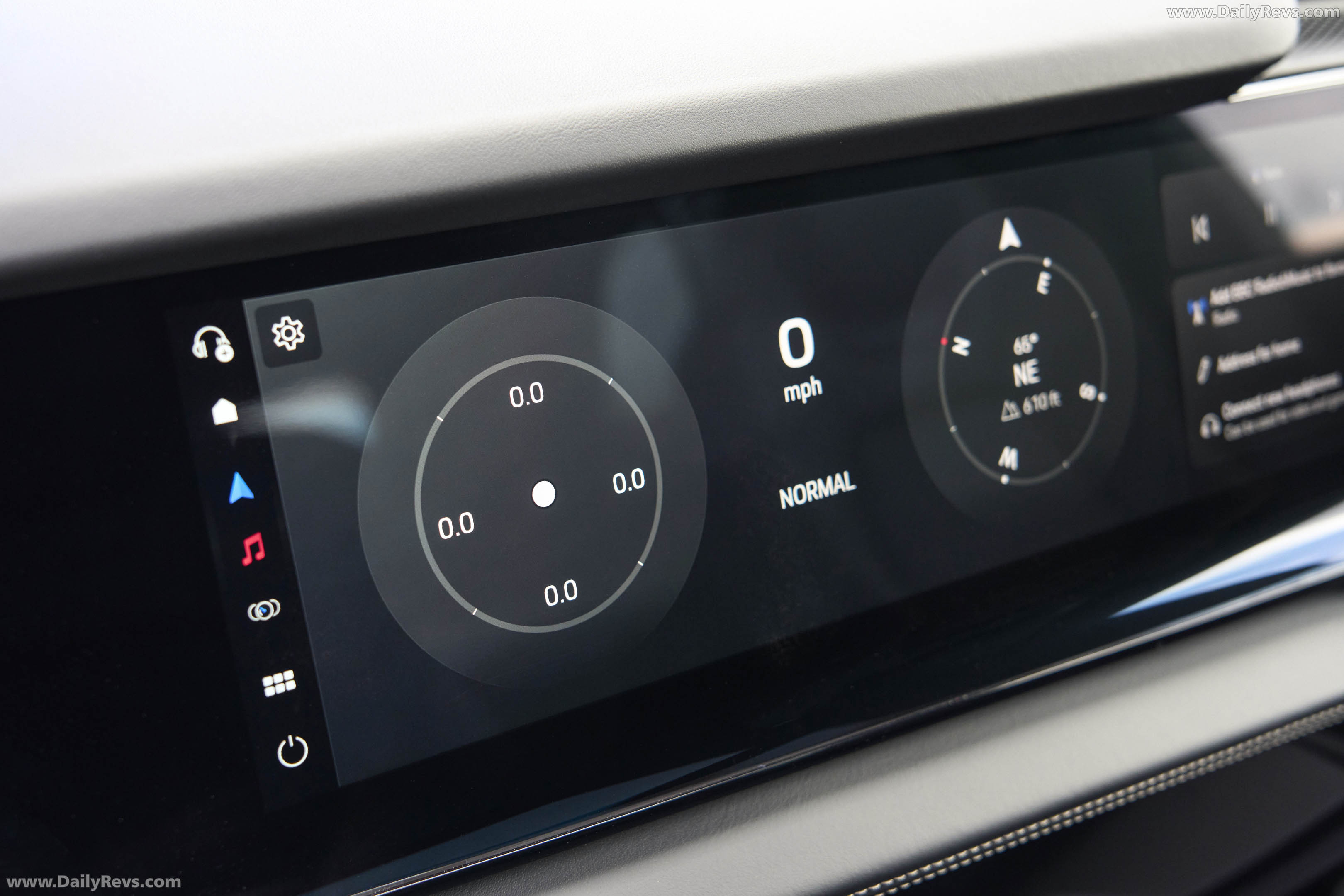 2027 Porsche Cayenne Turbo Electric E4 UK Version Interior