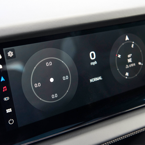 2027 Porsche Cayenne Turbo Electric E4 UK Version Interior